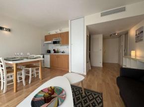Appartement cosy avec balcon, parking et piscine - La Rochelle - FR-1-246-692